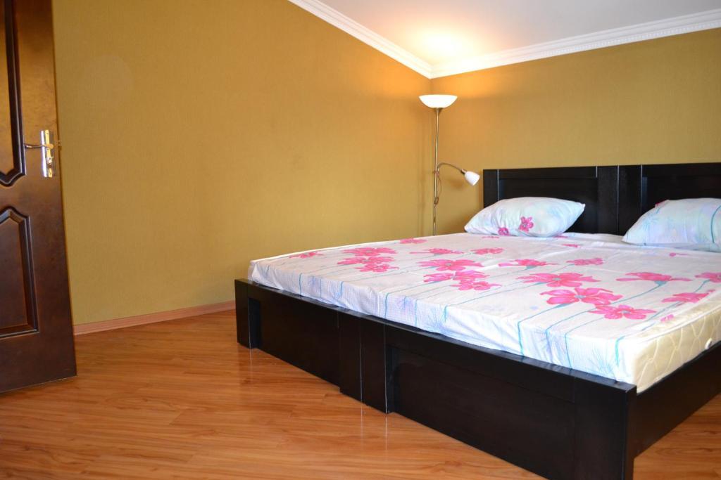 Hotel Isaka Tbilisi ภายนอก รูปภาพ
