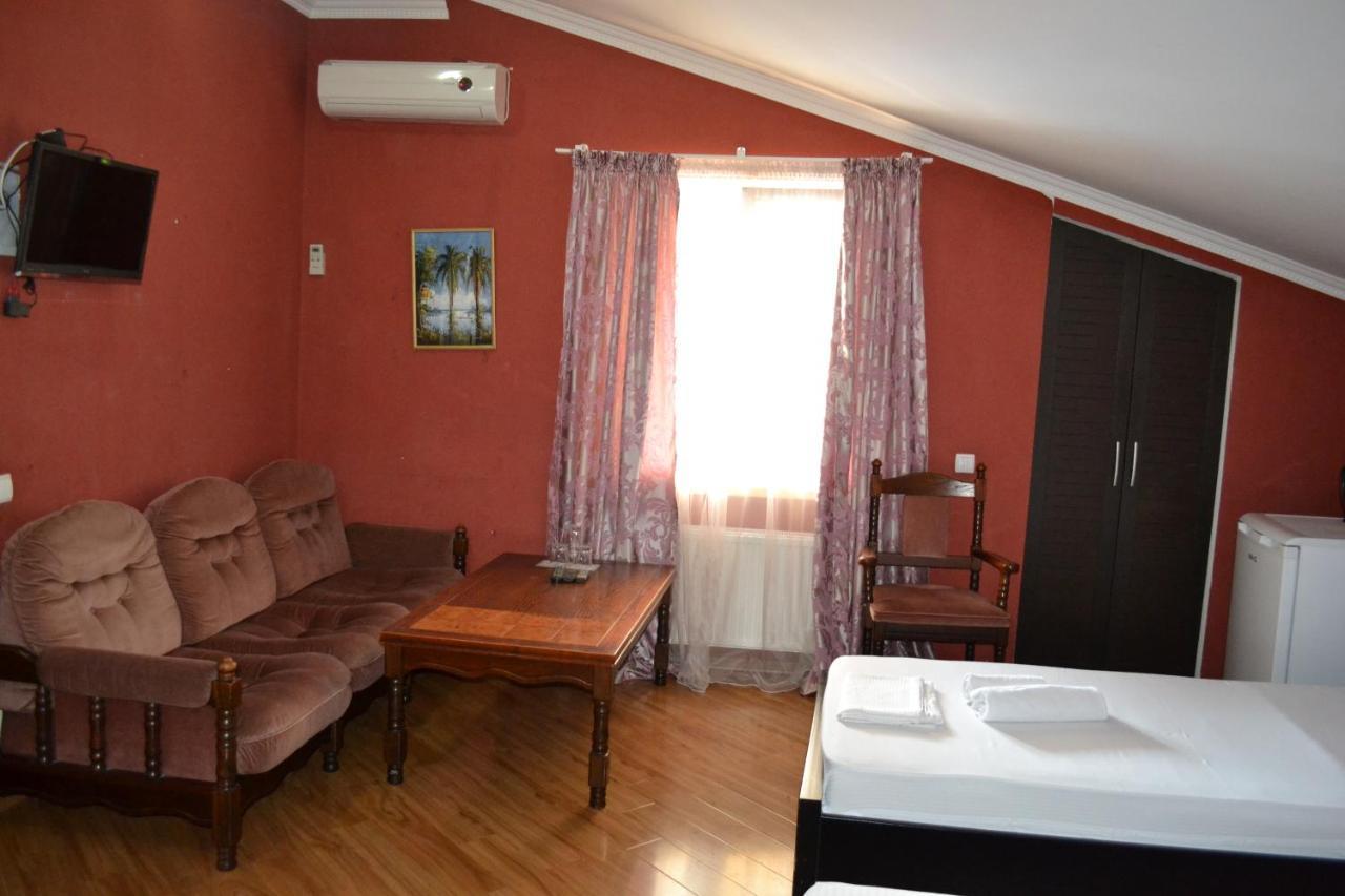 Hotel Isaka Tbilisi ภายนอก รูปภาพ