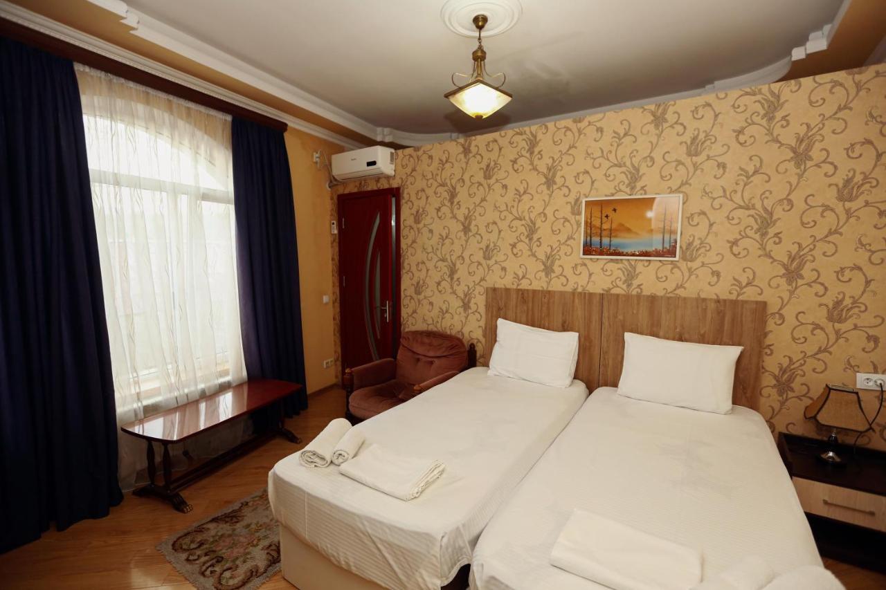 Hotel Isaka Tbilisi ภายนอก รูปภาพ