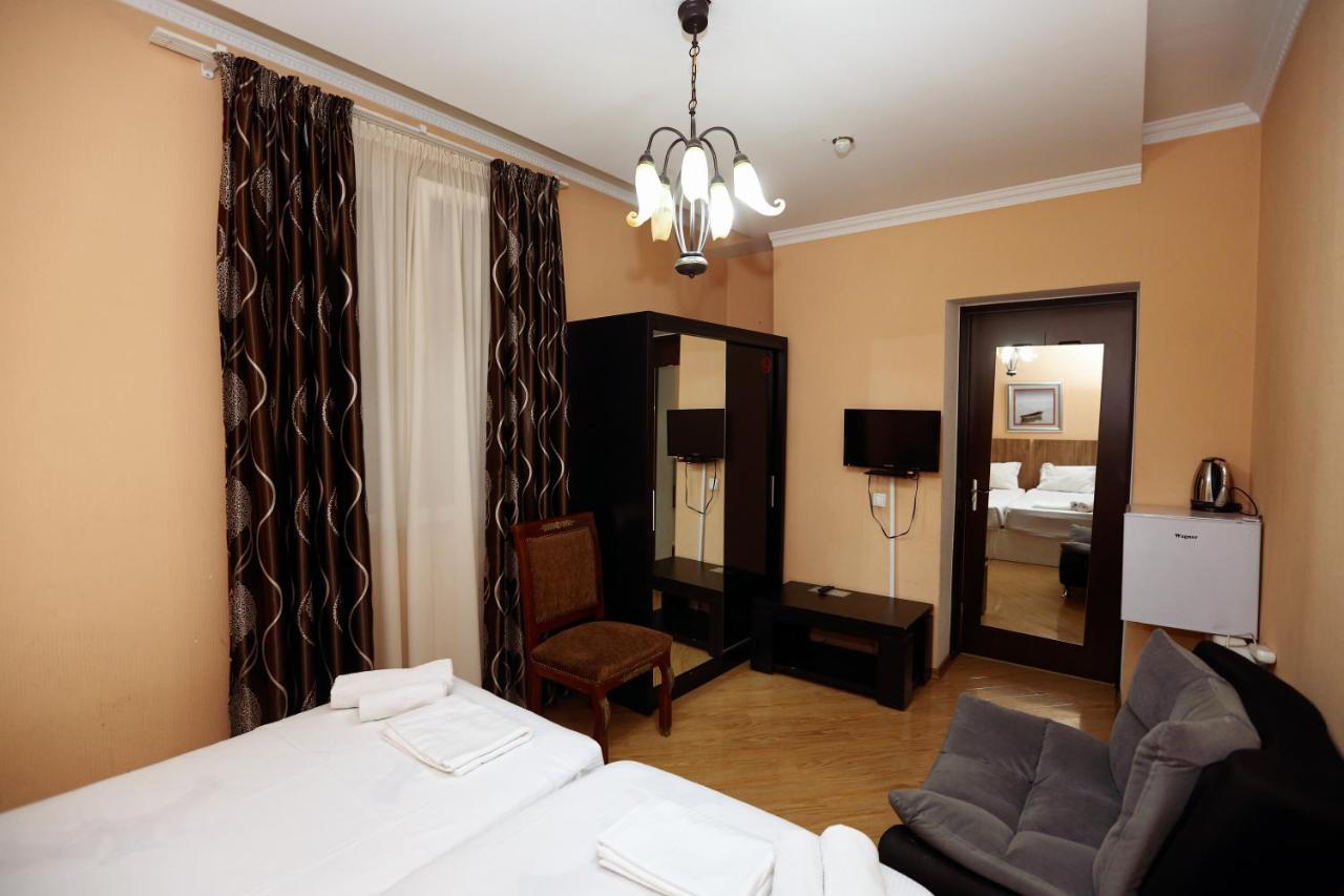 Hotel Isaka Tbilisi ภายนอก รูปภาพ